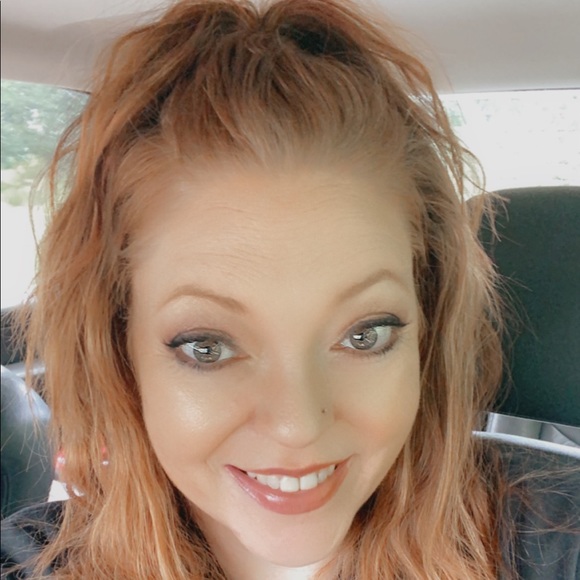 Meet your Posher, Shannon - Picture 2 of 15